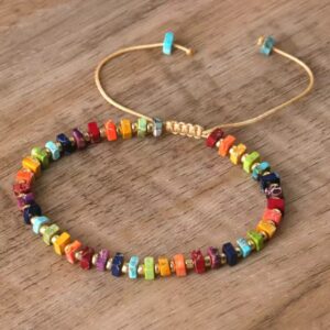 Armbånd af chakra-sten