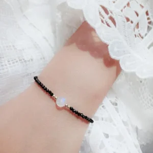 Minimalist bracelet