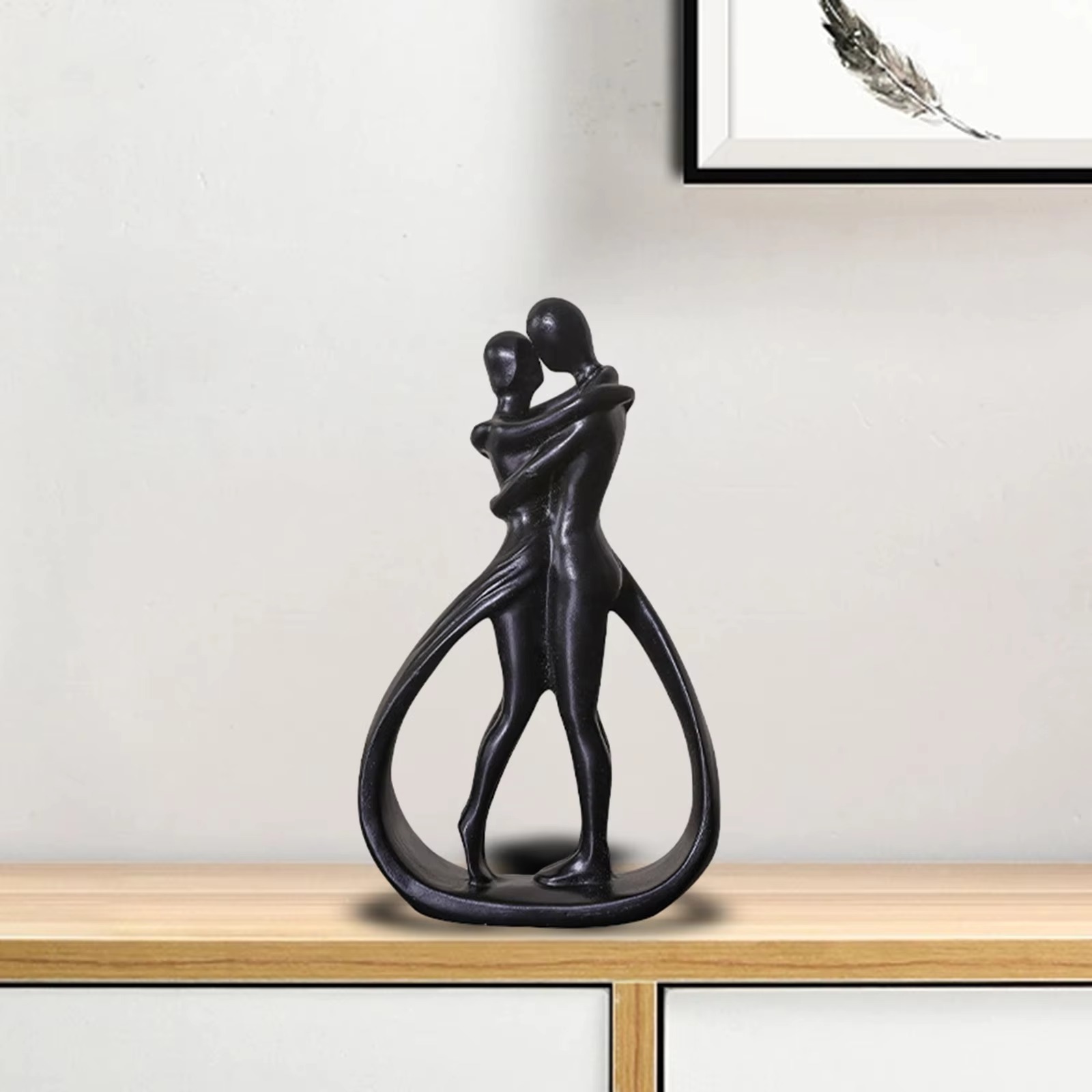 Couple figurine