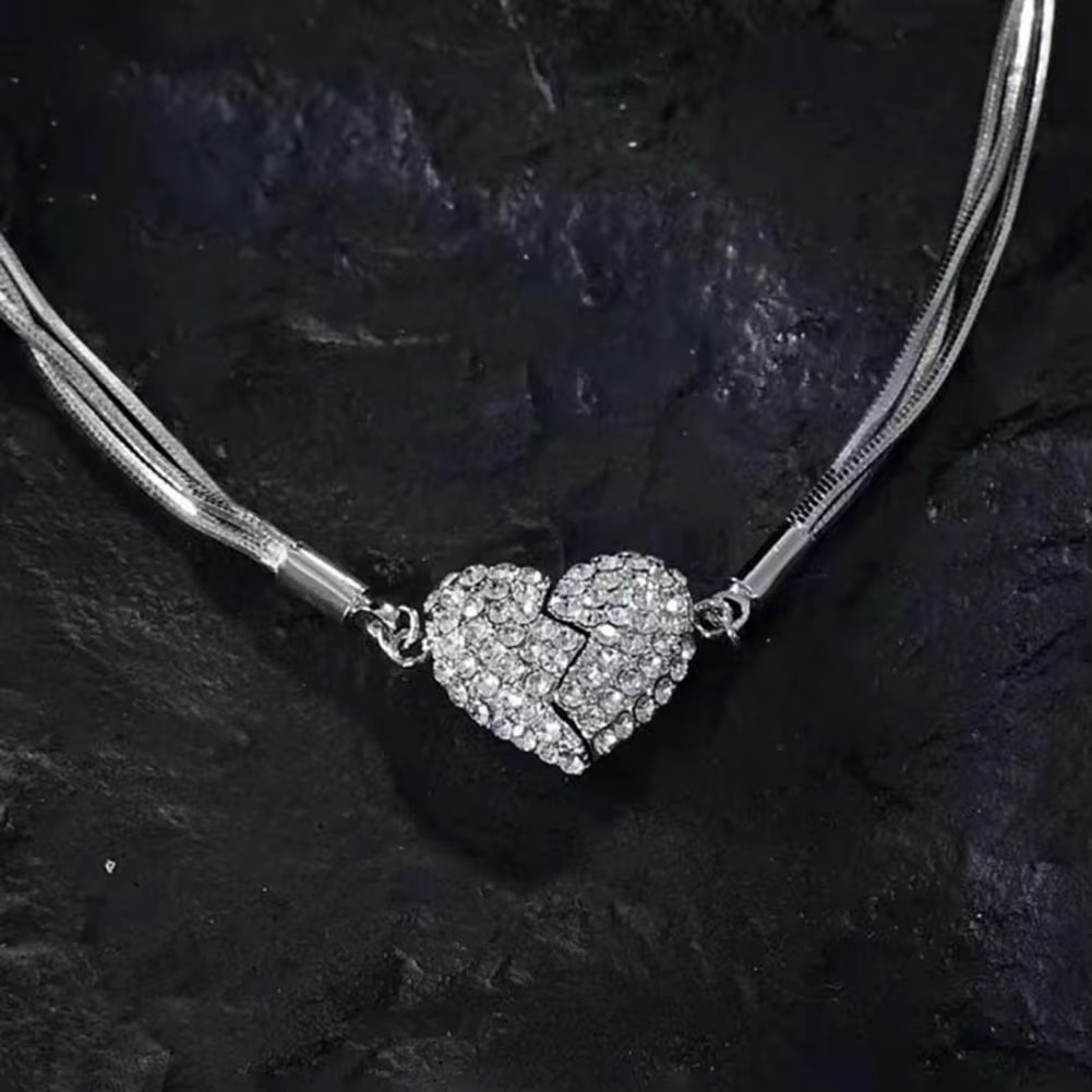 Magnetic heart pendant