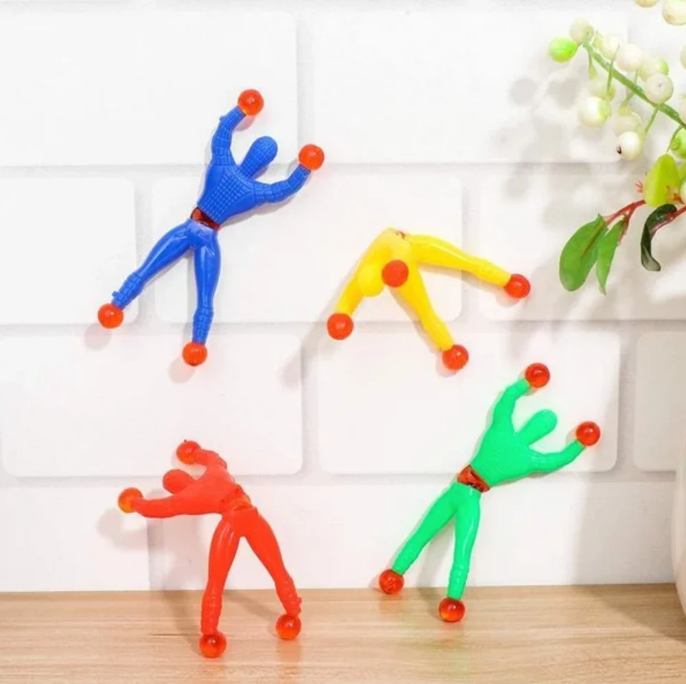 Climbing figurines