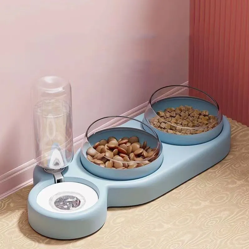 Pet feeder