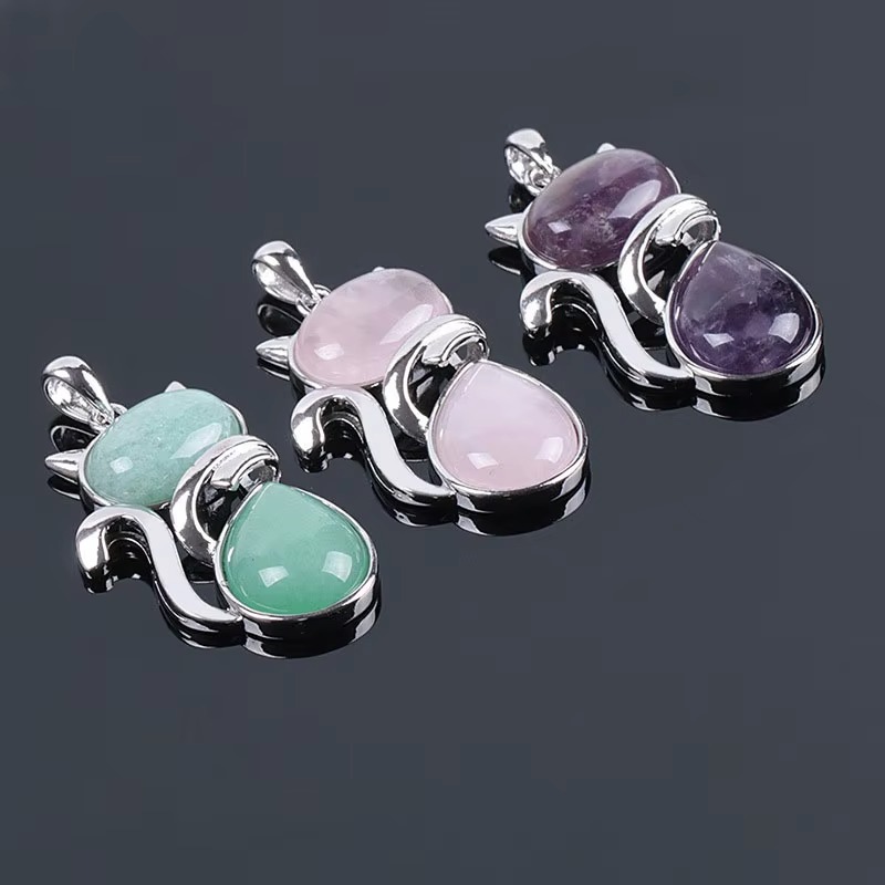 Stone cat necklace