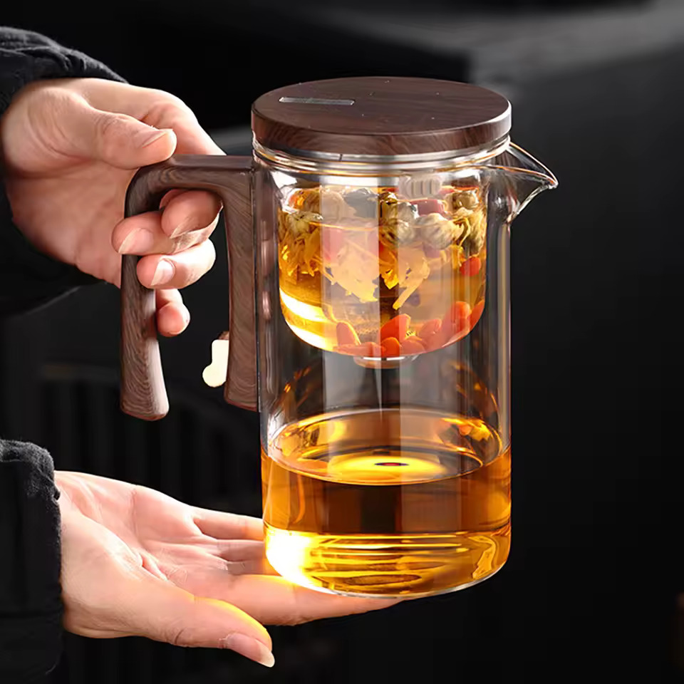 Glass teapot with wooden handle