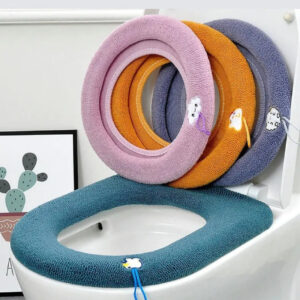 Universal toilet seat cover with handle