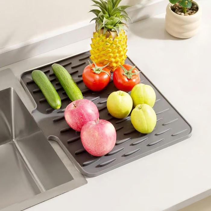 Silicone countertop protector mat